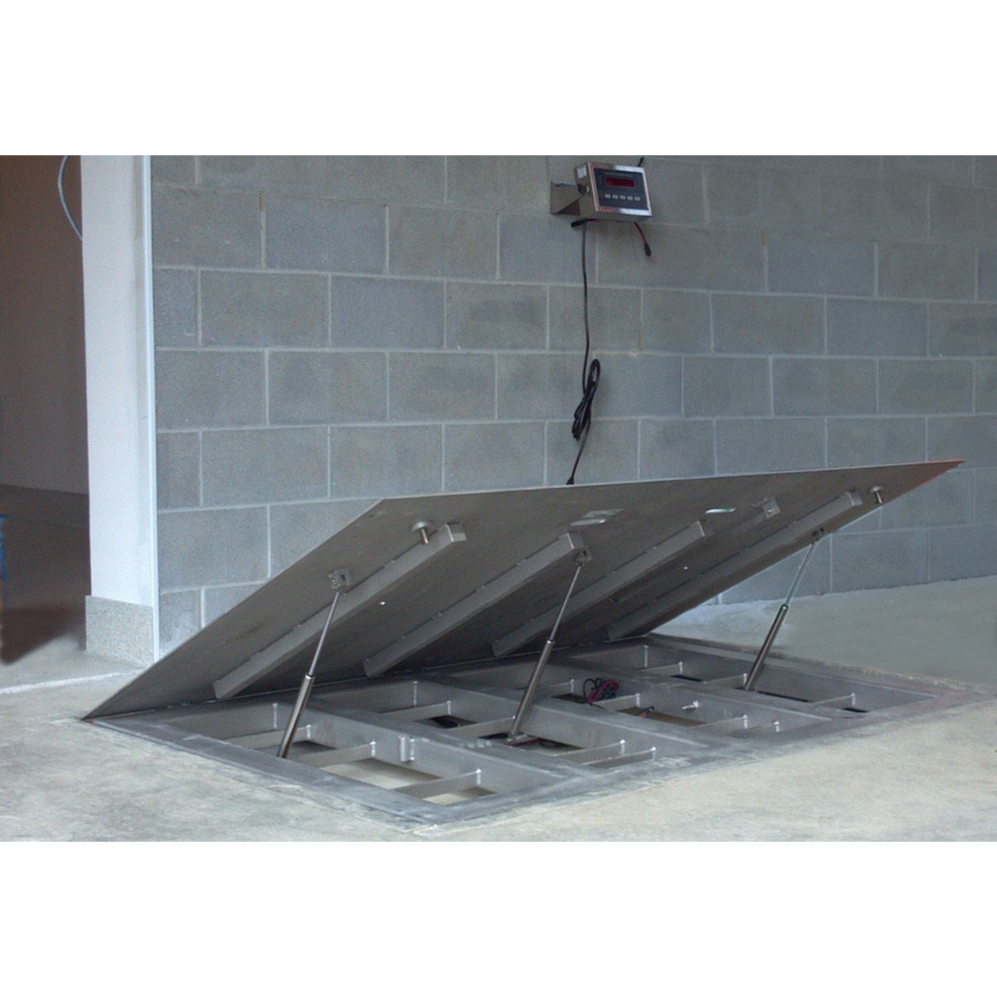 https://www.mortechmfg.com/wp-content/uploads/2022/07/smart_clean_easy_lift_floor_scale_lancaster.jpg